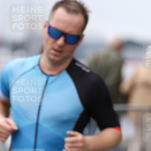 16.08.2026 - KN Förde Triathlon 2026 Antke Förster http://msf.ph/oto/9997473 16.08.2026 12:14:14 Laufen  meine-sportfotos.de