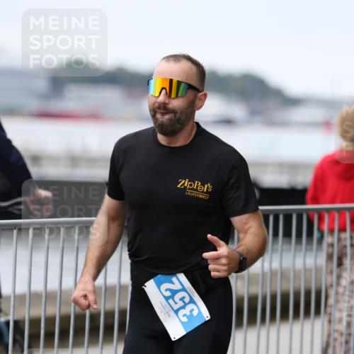 16.08.2026 - KN Förde Triathlon 2026 Antke Förster http://msf.ph/oto/9997479 16.08.2026 12:14:30 Laufen  meine-sportfotos.de