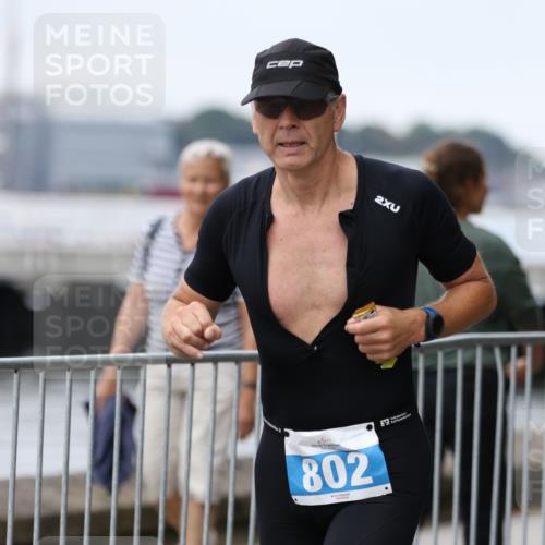 16.08.2026 - KN Förde Triathlon 2026 Antke Förster http://msf.ph/oto/9997498 16.08.2026 12:14:59 Laufen  meine-sportfotos.de
