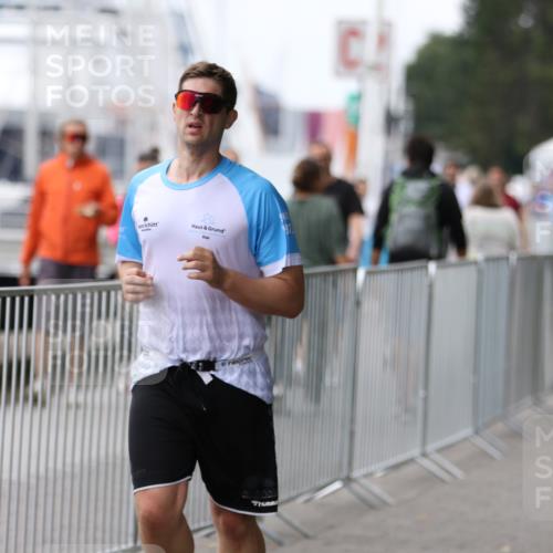 16.08.2026 - KN Förde Triathlon 2026 Antke Förster http://msf.ph/oto/9997504 16.08.2026 12:15:13 Laufen  meine-sportfotos.de