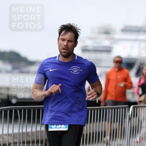 16.08.2026 - KN Förde Triathlon 2026 Antke Förster http://msf.ph/oto/9997509 16.08.2026 12:15:18 Laufen  meine-sportfotos.de