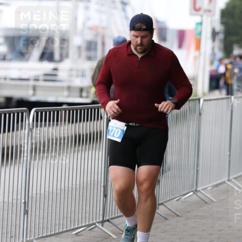 16.08.2026 - KN Förde Triathlon 2026 Antke Förster http://msf.ph/oto/9997572 16.08.2026 12:16:50 Laufen  meine-sportfotos.de