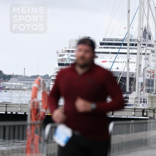 16.08.2026 - KN Förde Triathlon 2026 Antke Förster http://msf.ph/oto/9997574 16.08.2026 12:16:52 Laufen  meine-sportfotos.de