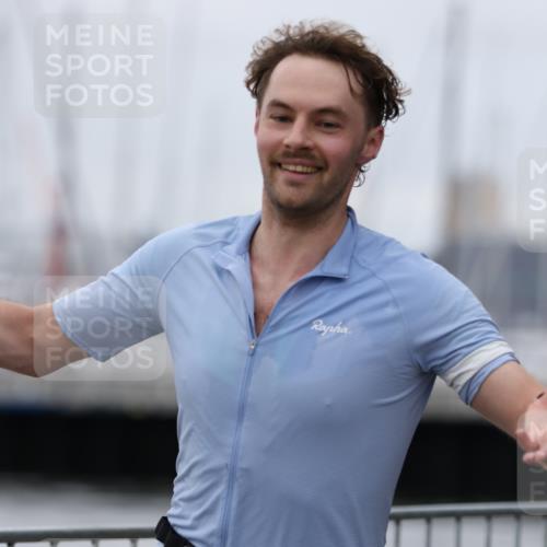 16.08.2026 - KN Förde Triathlon 2026 Antke Förster http://msf.ph/oto/9997590 16.08.2026 12:17:11 Laufen  meine-sportfotos.de