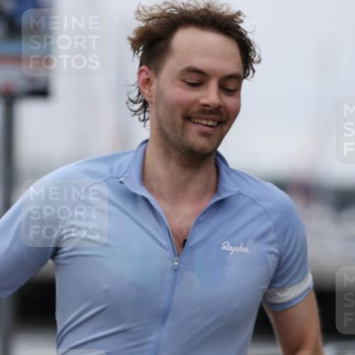 16.08.2026 - KN Förde Triathlon 2026 Antke Förster http://msf.ph/oto/9997591 16.08.2026 12:17:12 Laufen  meine-sportfotos.de