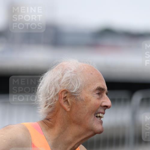 16.08.2026 - KN Förde Triathlon 2026 Antke Förster http://msf.ph/oto/9997619 16.08.2026 12:17:54 Laufen  meine-sportfotos.de