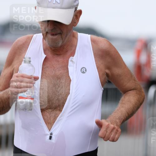 16.08.2026 - KN Förde Triathlon 2026 Antke Förster http://msf.ph/oto/9997650 16.08.2026 12:18:55 Laufen  meine-sportfotos.de