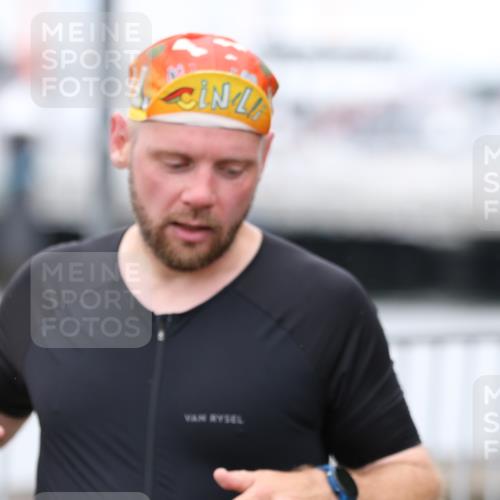 16.08.2026 - KN Förde Triathlon 2026 Antke Förster http://msf.ph/oto/9997667 16.08.2026 12:19:20 Laufen  meine-sportfotos.de