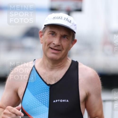 16.08.2026 - KN Förde Triathlon 2026 Antke Förster http://msf.ph/oto/9997704 16.08.2026 12:20:20 Laufen  meine-sportfotos.de