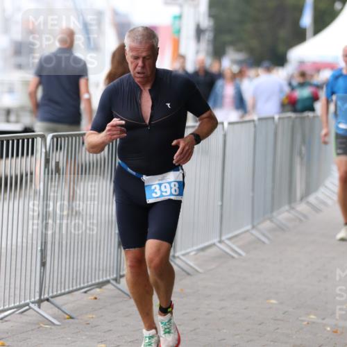 16.08.2026 - KN Förde Triathlon 2026 Antke Förster http://msf.ph/oto/9997722 16.08.2026 12:21:11 Laufen  meine-sportfotos.de