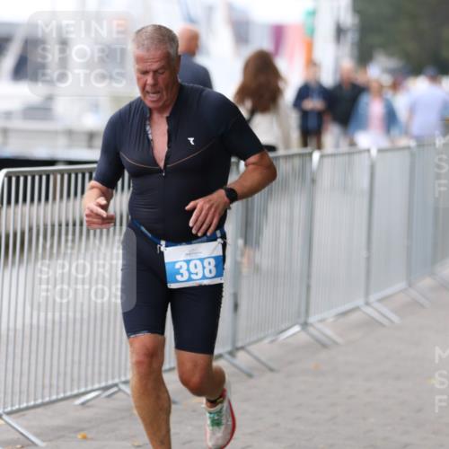 16.08.2026 - KN Förde Triathlon 2026 Antke Förster http://msf.ph/oto/9997723 16.08.2026 12:21:12 Laufen  meine-sportfotos.de