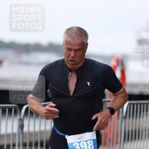 16.08.2026 - KN Förde Triathlon 2026 Antke Förster http://msf.ph/oto/9997724 16.08.2026 12:21:14 Laufen  meine-sportfotos.de