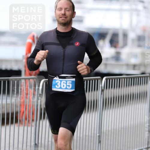 16.08.2026 - KN Förde Triathlon 2026 Antke Förster http://msf.ph/oto/9997733 16.08.2026 12:21:22 Laufen  meine-sportfotos.de