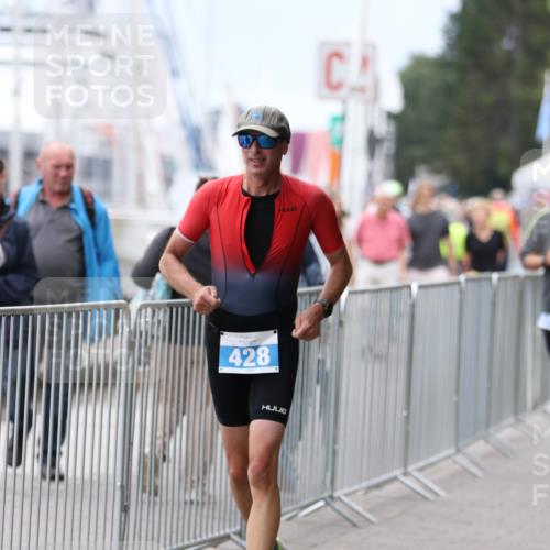 16.08.2026 - KN Förde Triathlon 2026 Antke Förster http://msf.ph/oto/9997797 16.08.2026 12:23:13 Laufen  meine-sportfotos.de