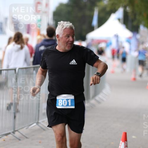 16.08.2026 - KN Förde Triathlon 2026 Antke Förster http://msf.ph/oto/9997808 16.08.2026 12:23:24 Laufen  meine-sportfotos.de