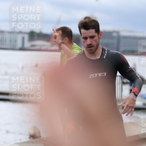 16.08.2026 - KN Förde Triathlon 2026 Antke Förster http://msf.ph/oto/9997836 16.08.2026 12:37:17 Schwimmen 503, 501, 502, 510 meine-sportfotos.de