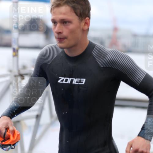 16.08.2026 - KN Förde Triathlon 2026 Antke Förster http://msf.ph/oto/9997852 16.08.2026 12:38:27 Schwimmen 505, 504, 505 meine-sportfotos.de