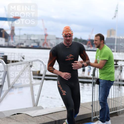16.08.2026 - KN Förde Triathlon 2026 Antke Förster http://msf.ph/oto/9997858 16.08.2026 12:39:56 Schwimmen 518, 508, 512, 526, 531 meine-sportfotos.de