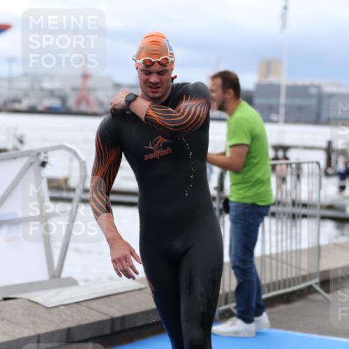 16.08.2026 - KN Förde Triathlon 2026 Antke Förster http://msf.ph/oto/9997861 16.08.2026 12:39:56 Schwimmen 518, 508, 512, 526, 531 meine-sportfotos.de