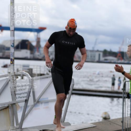 16.08.2026 - KN Förde Triathlon 2026 Antke Förster http://msf.ph/oto/9997867 16.08.2026 12:40:02 Schwimmen 512, 518, 531, 508, 513, 526 meine-sportfotos.de