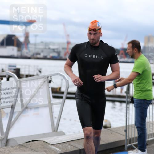 16.08.2026 - KN Förde Triathlon 2026 Antke Förster http://msf.ph/oto/9997869 16.08.2026 12:40:03 Schwimmen 512, 518, 531, 508, 513, 526 meine-sportfotos.de