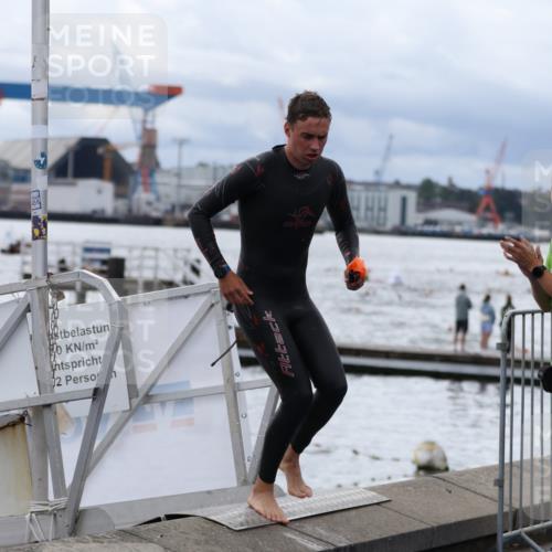 16.08.2026 - KN Förde Triathlon 2026 Antke Förster http://msf.ph/oto/9997877 16.08.2026 12:40:17 Schwimmen 508, 512, 518, 526, 531, 513, 526 meine-sportfotos.de