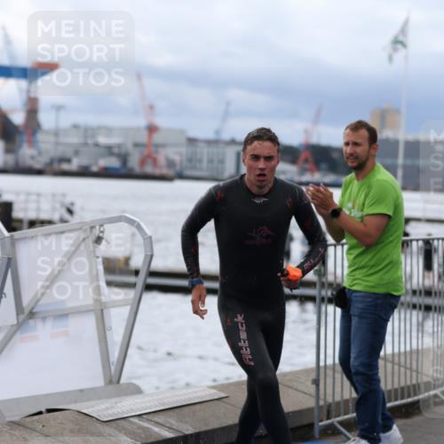 16.08.2026 - KN Förde Triathlon 2026 Antke Förster http://msf.ph/oto/9997878 16.08.2026 12:40:17 Schwimmen 508, 512, 518, 526, 531, 513, 526 meine-sportfotos.de