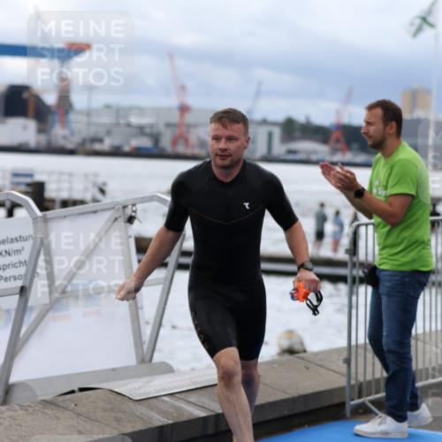 16.08.2026 - KN Förde Triathlon 2026 Antke Förster http://msf.ph/oto/9997883 16.08.2026 12:40:25 Schwimmen 508, 526, 531, 509, 513, 514, 522, 534 meine-sportfotos.de