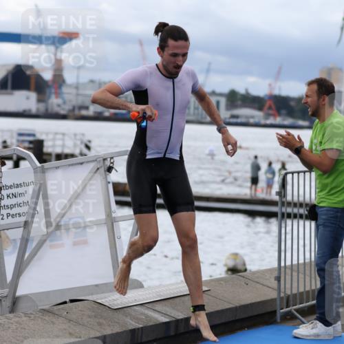 16.08.2026 - KN Förde Triathlon 2026 Antke Förster http://msf.ph/oto/9997887 16.08.2026 12:40:45 Schwimmen 513, 514, 507, 509, 519, 521, 522, 534 meine-sportfotos.de