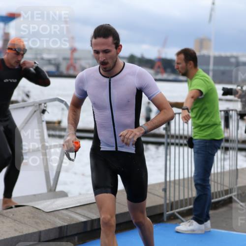 16.08.2026 - KN Förde Triathlon 2026 Antke Förster http://msf.ph/oto/9997890 16.08.2026 12:40:45 Schwimmen 513, 514, 507, 509, 519, 521, 522, 534 meine-sportfotos.de