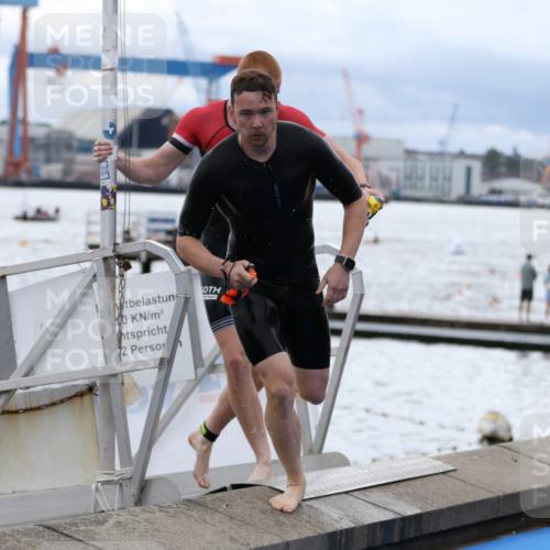 16.08.2026 - KN Förde Triathlon 2026 Antke Förster http://msf.ph/oto/9997921 16.08.2026 12:41:20 Schwimmen 506, 519, 521, 520, 523, 527, 528, 540, 543 meine-sportfotos.de