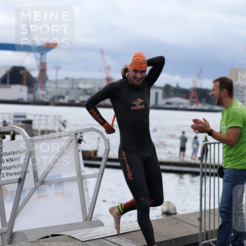 16.08.2026 - KN Förde Triathlon 2026 Antke Förster http://msf.ph/oto/9997940 16.08.2026 12:41:34 Schwimmen 506, 523, 528, 540, 543, 511, 520, 524, 527 meine-sportfotos.de