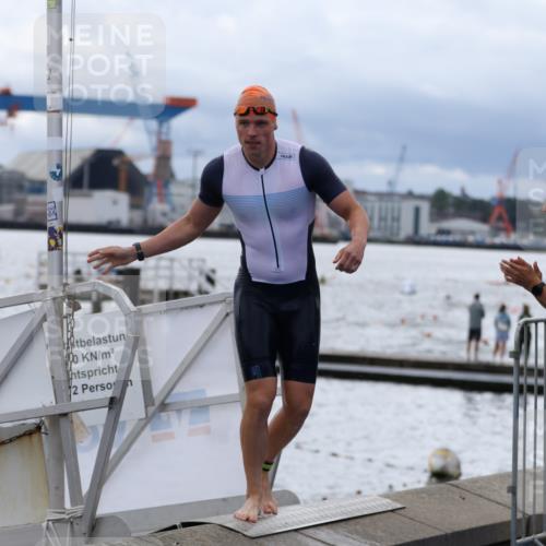 16.08.2026 - KN Förde Triathlon 2026 Antke Förster http://msf.ph/oto/9997948 16.08.2026 12:41:39 Schwimmen 506, 523, 527, 528, 540, 543, 511, 520, 524 meine-sportfotos.de