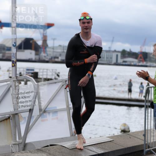 16.08.2026 - KN Förde Triathlon 2026 Antke Förster http://msf.ph/oto/9997953 16.08.2026 12:41:48 Schwimmen 511, 520, 527, 528, 540, 524, 542 meine-sportfotos.de