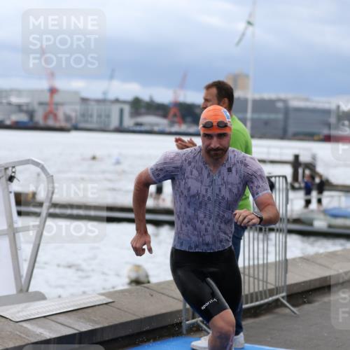 16.08.2026 - KN Förde Triathlon 2026 Antke Förster http://msf.ph/oto/9997968 16.08.2026 12:42:11 Schwimmen 511, 524, 533, 538, 542, 547, 590 meine-sportfotos.de