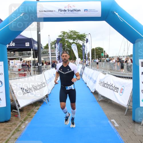 16.08.2026 - KN Förde Triathlon 2026 Markus Tischler http://msf.ph/oto/9997979 16.08.2026 12:05:00 Ziel 359, 359 meine-sportfotos.de