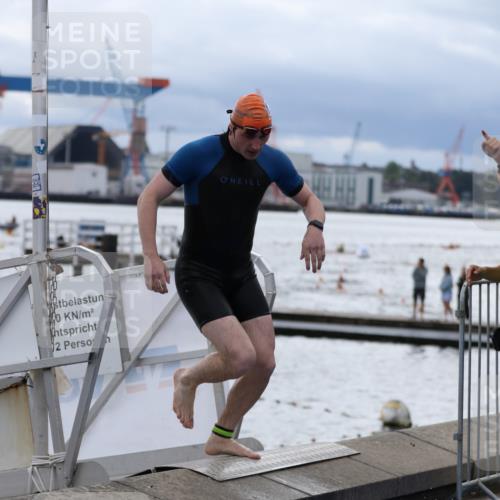 16.08.2026 - KN Förde Triathlon 2026 Antke Förster http://msf.ph/oto/9997986 16.08.2026 12:42:33 Schwimmen 533, 542, 547, 590, 530, 538 meine-sportfotos.de