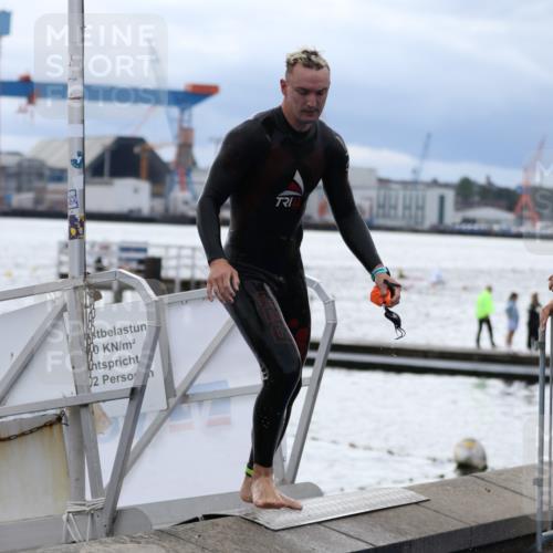 16.08.2026 - KN Förde Triathlon 2026 Antke Förster http://msf.ph/oto/9998006 16.08.2026 12:43:41 Schwimmen 551, 552, 552, 553 meine-sportfotos.de