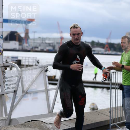 16.08.2026 - KN Förde Triathlon 2026 Antke Förster http://msf.ph/oto/9998007 16.08.2026 12:43:41 Schwimmen 551, 552, 552, 553 meine-sportfotos.de