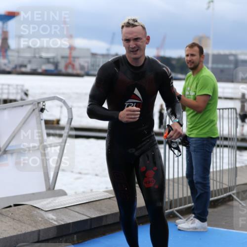 16.08.2026 - KN Förde Triathlon 2026 Antke Förster http://msf.ph/oto/9998008 16.08.2026 12:43:41 Schwimmen 551, 552, 552, 553 meine-sportfotos.de