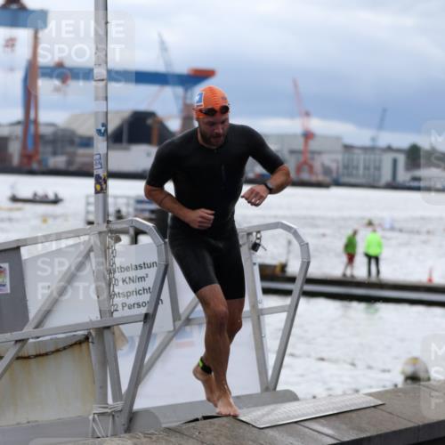 16.08.2026 - KN Förde Triathlon 2026 Antke Förster http://msf.ph/oto/9998014 16.08.2026 12:44:08 Schwimmen 553, 532, 544, 548, 558, 575 meine-sportfotos.de