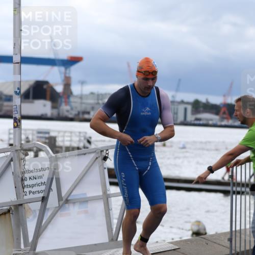 16.08.2026 - KN Förde Triathlon 2026 Antke Förster http://msf.ph/oto/9998019 16.08.2026 12:44:19 Schwimmen 532, 553, 575, 541, 544, 546, 548, 556, 558, 598 meine-sportfotos.de