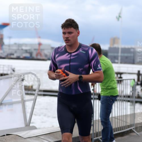 16.08.2026 - KN Förde Triathlon 2026 Antke Förster http://msf.ph/oto/9998026 16.08.2026 12:44:23 Schwimmen 532, 553, 558, 575, 541, 544, 546, 548, 556, 598 meine-sportfotos.de