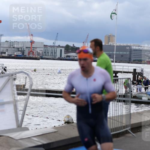 16.08.2026 - KN Förde Triathlon 2026 Antke Förster http://msf.ph/oto/9998028 16.08.2026 12:44:27 Schwimmen 532, 548, 553, 558, 575, 541, 544, 546, 556, 588, 598 meine-sportfotos.de