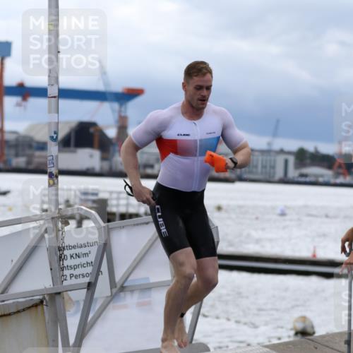 16.08.2026 - KN Förde Triathlon 2026 Antke Förster http://msf.ph/oto/9998030 16.08.2026 12:44:28 Schwimmen 532, 548, 553, 558, 575, 541, 544, 546, 556, 588, 598 meine-sportfotos.de