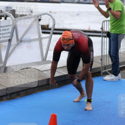 16.08.2026 - KN Förde Triathlon 2026 Antke Förster http://msf.ph/oto/9998040 16.08.2026 12:44:40 Schwimmen 532, 541, 544, 548, 556, 558, 598, 546, 549, 588 meine-sportfotos.de