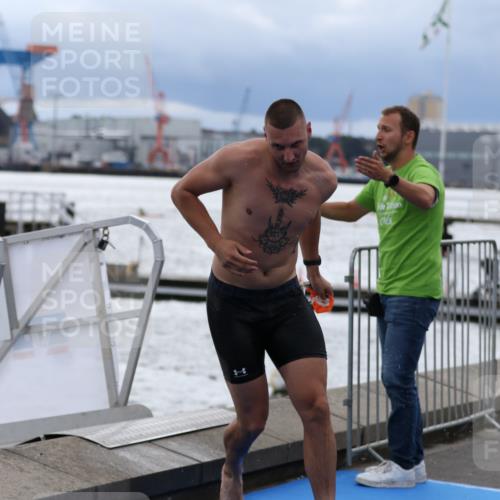 16.08.2026 - KN Förde Triathlon 2026 Antke Förster http://msf.ph/oto/9998044 16.08.2026 12:44:43 Schwimmen 532, 541, 544, 546, 548, 556, 558, 598, 546, 549, 559, 588 meine-sportfotos.de
