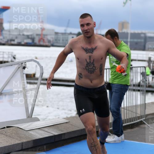 16.08.2026 - KN Förde Triathlon 2026 Antke Förster http://msf.ph/oto/9998045 16.08.2026 12:44:43 Schwimmen 532, 541, 544, 546, 548, 556, 558, 598, 546, 549, 559, 588 meine-sportfotos.de