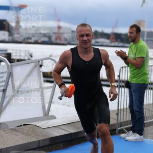 16.08.2026 - KN Förde Triathlon 2026 Antke Förster http://msf.ph/oto/9998048 16.08.2026 12:44:50 Schwimmen 541, 544, 546, 548, 556, 598, 549, 550, 559, 588 meine-sportfotos.de