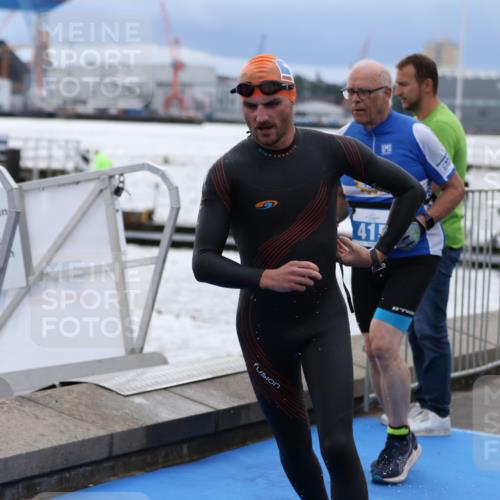 16.08.2026 - KN Förde Triathlon 2026 Antke Förster http://msf.ph/oto/9998053 16.08.2026 12:44:56 Schwimmen 541, 546, 549, 556, 588, 598, 550, 559 meine-sportfotos.de